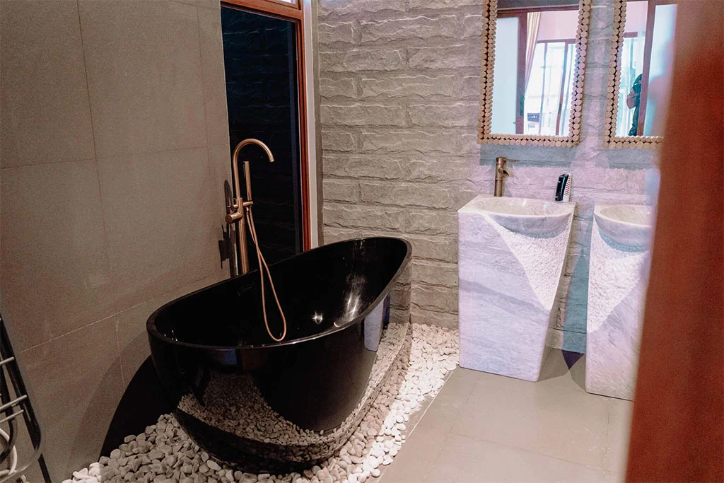 Bath Tub